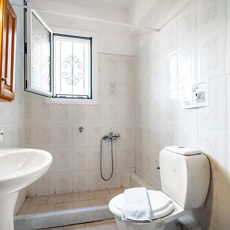 Lefkothea 5 公寓 *