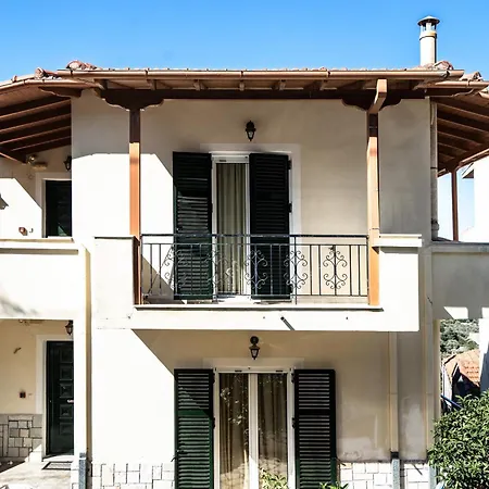 Lefkothea 5 公寓 *